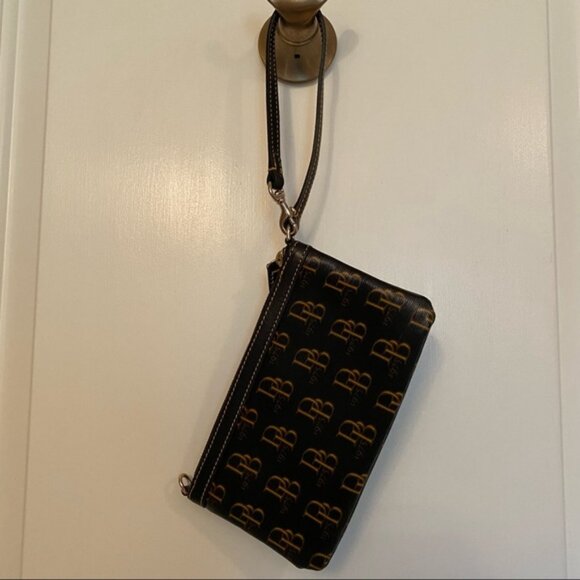 DOONEY & BOURKE WRISTLET BAG SIGNATURE DB LOGO BLACK BROWN LARGE SLIM ZIP TOP - Picture 4 of 11